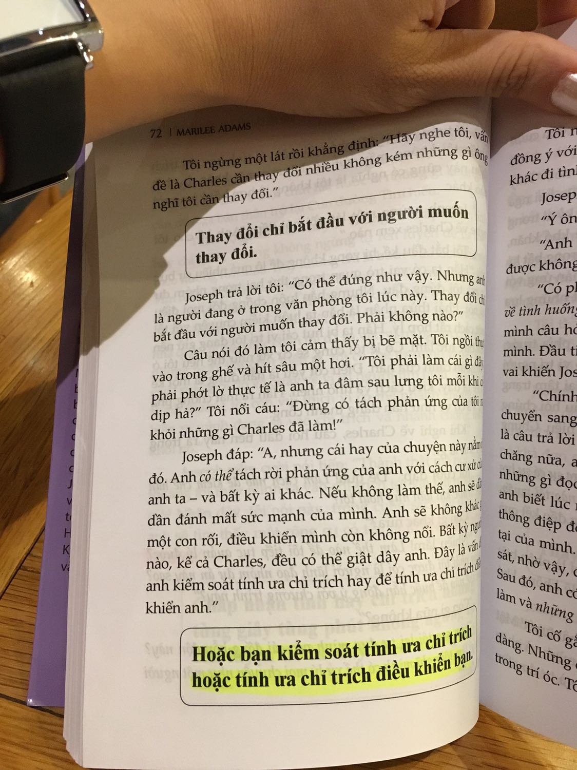 Đây là một cuốn sách cần phải đọc nếu bạn nào muốn thay đổi cách tư duy bằng cách đặt câu hỏi. Bởi questioning skill rất căn bản để duy trì cách sống tích cực, phát triển & giao tiếp hiệu quả.

Tôi đã giới thiệu sách này cho khá nhiều bạn trẻ, đặt biệt những người gặp khó khăn trong việc phát triển cho bản thân sau khi loay hoay với tình trạng hiện tại.