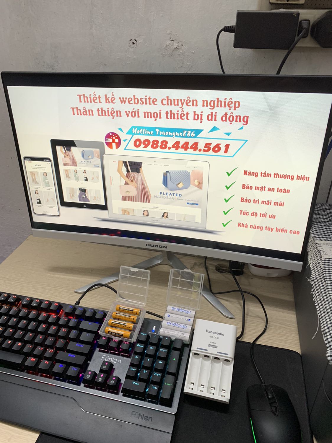 Hàng tốt lắm, nguyên hộp từ nhà sản xuất chưa bóc tí nào. Sạc 4 pin AAA 630mhA trong 3 tiếng đầy, đo được 1.3V. Trong quá trình sạc không nóng. Tiki giao hàng nhanh. Luôn hài lòng về dịch vụ