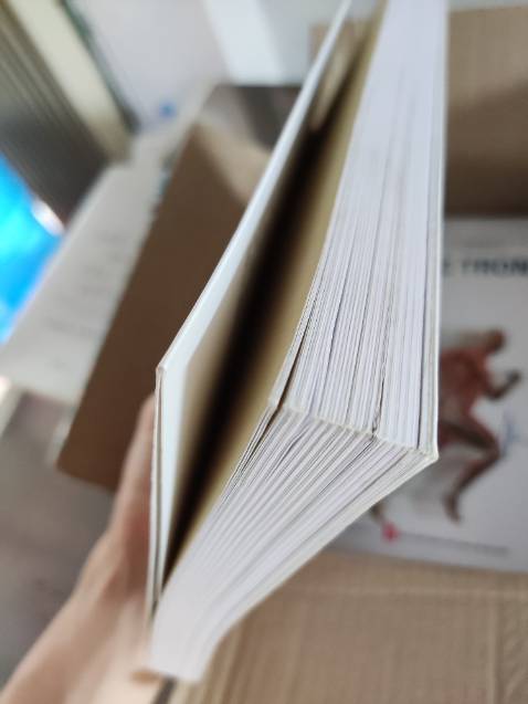 Giáo sách cũ dù đã yêu cầu đổi trả, đóng gói tệ nhận được hộp thì bị rách