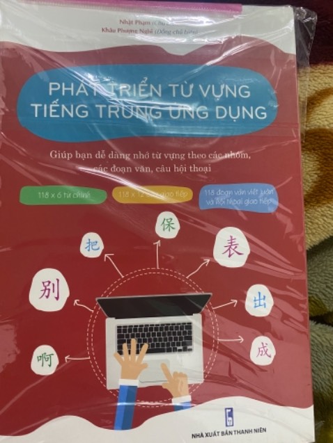 Sách rất đẹp rất ưng ý, đóng gói cẩn thận chu đáo, anh shipper cx cute nữa