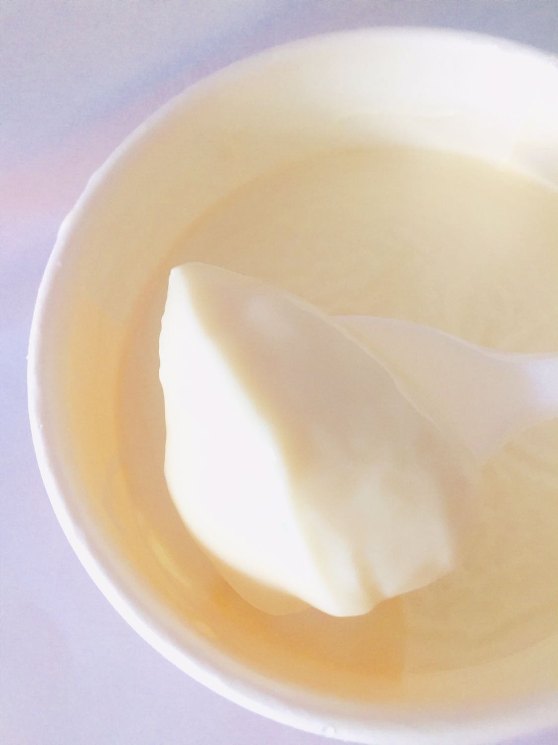 Sách dày, bìa đẹp nội dung thì hay nên đọc ,mắc nhưng đáng tiền cho sức khỏe mik và gia đình mik, vs lại tui mua lúc đang sale ( ảnh mang tính chất quảng cáo)