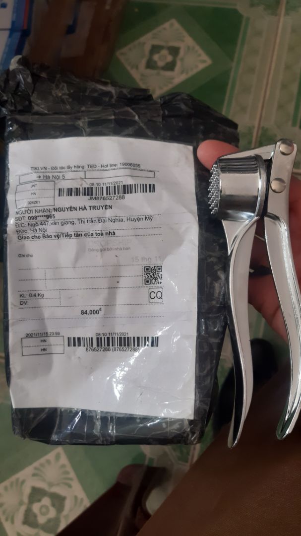 mua 2 cái 70 ngàn,ship 14 tổng là 84 ngàn. đến khi bóc ra có 1 cái. k biết *** người mua à.mất uy tín tiki
