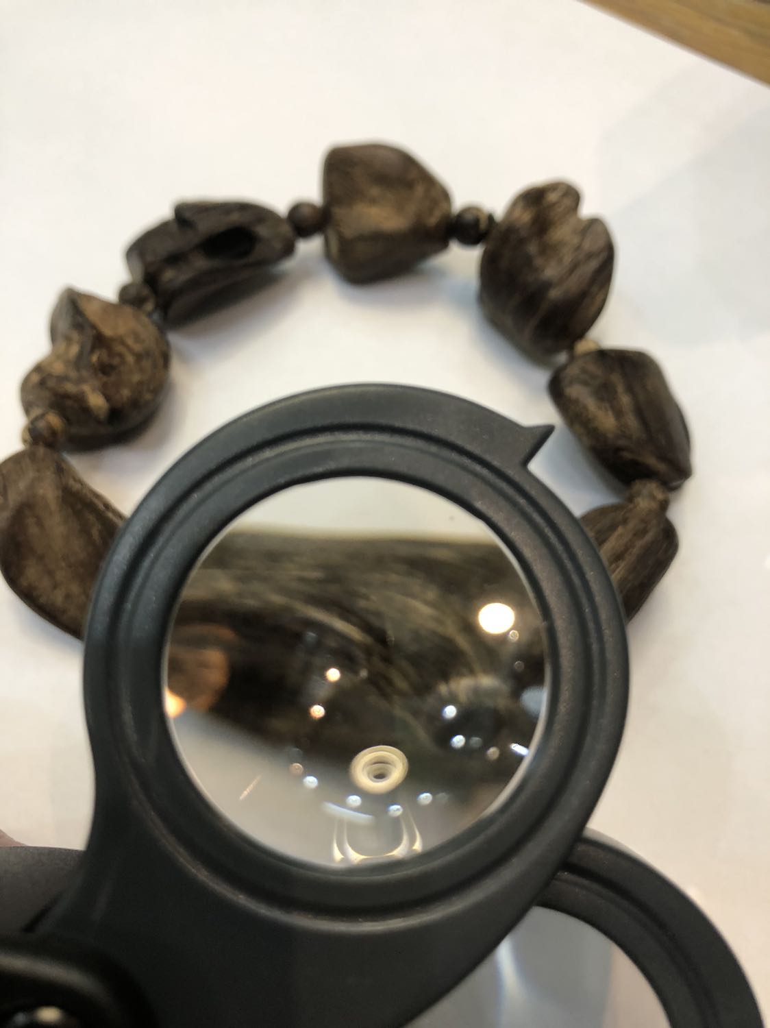 Kính lúp dùng 1 lớp kính còn thấy, chứ 2 lớp kính thì không thấy gì. Gọi *** nhà cung cấp thì ko gọi được

Tôi muốn đổi sản phẩm