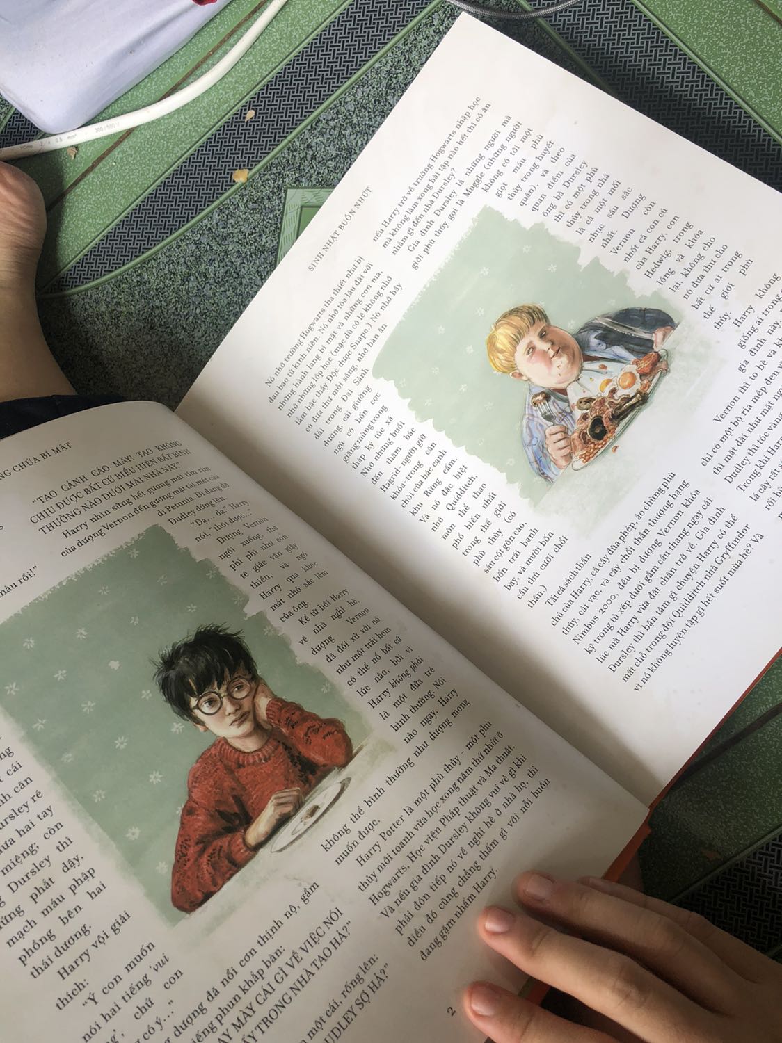 giao hàng rất nhanh, đóng gói cẩn thận, truyện không bị hư hại, rất đẹp, nói chung là thích lắm🥰