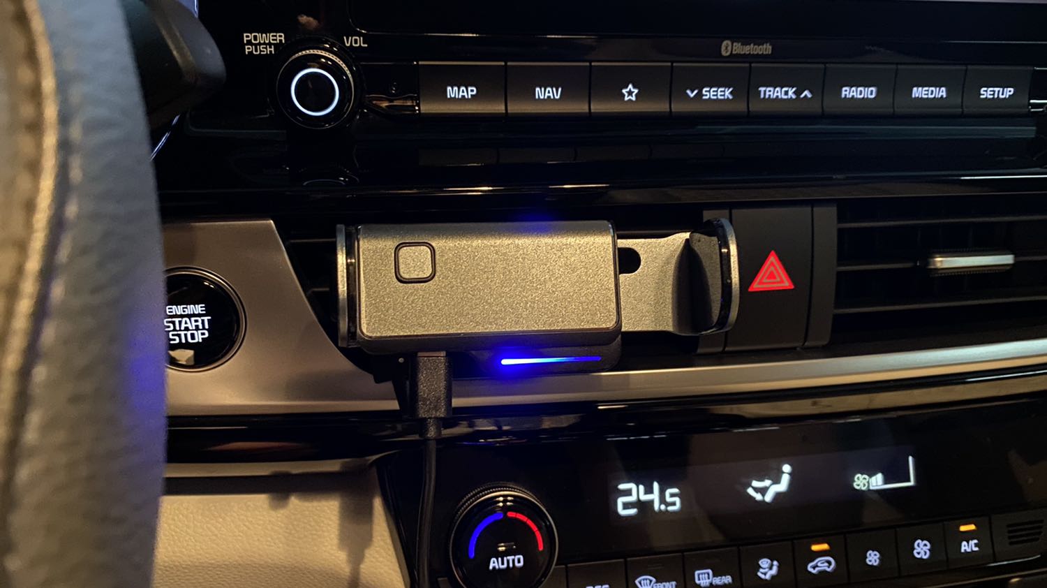 Sản phẩm đẹp, chắc chắn, giao hàng nhanh
Shop hỗ trợ nhiệt tình