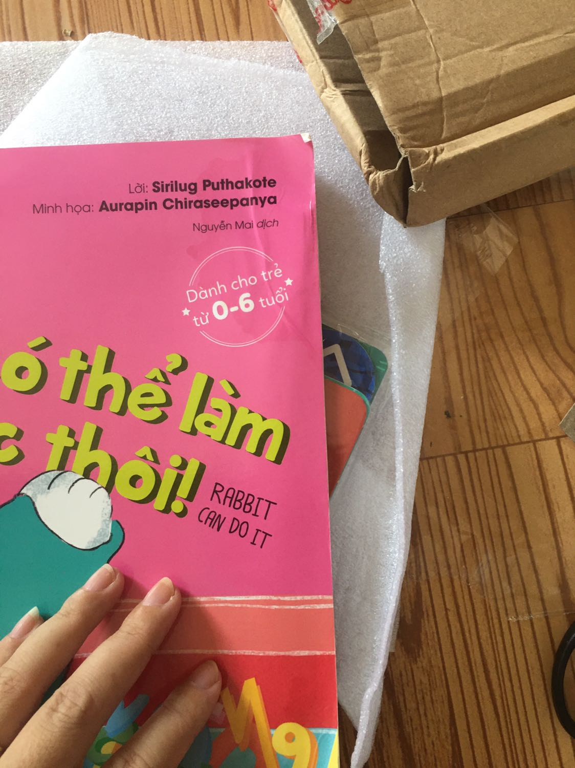 sách bị ướt , thật thất vọng về nhà sách