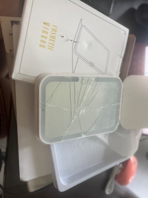 Bể gương rồi shop, mới giao sáng này