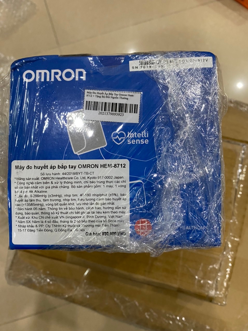 Giao hàng nhanh thật, đặt hàng 30 phút đã nhận được hàng, đóng gói cẩn thận, nhân viên giao hàng thân thiện. Nhận được hàng thấy rất yên tâm vì đầy đủ sản phẩm, quà tặng và giấy bảo hành.