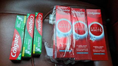 Giao hàng đúng hẹn .sản phẩm đầy đủ đúng với mẫu mã.tốt.