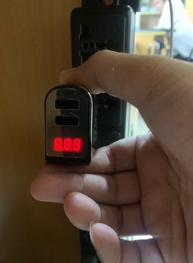 Mua hàng về sản phẩm mặt kính bị bung....sau khi dùng bị lỗi có hiện tượng như cắm vào ổ điện có đèn sáng...kêu rè rè một lúc thì mất tín hiệu và không vào sạc..nhưng khi rút điện ra thì sản phẩm lại hiển thị thông số...Đã liên hệ với Tiki để bảo hành nhưng gửi lại sản phẩm vẫn bị lỗi và hiện tượng như trước khi gửi bảo hành...