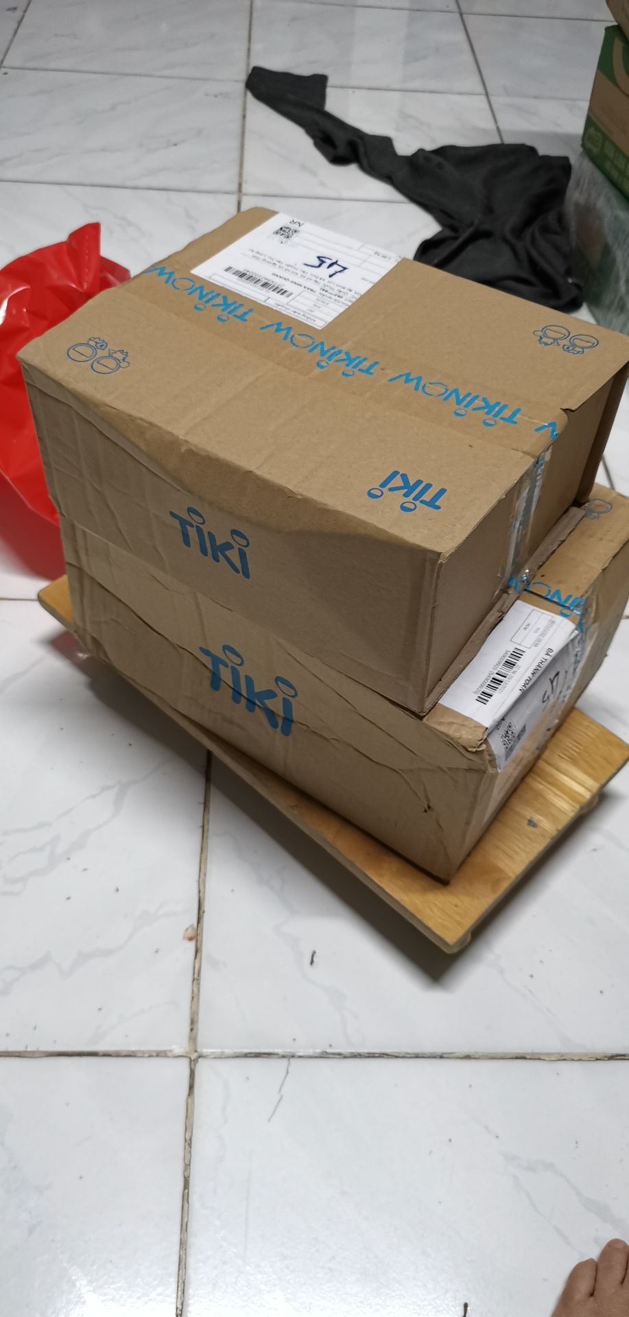 Hàng của Shop là ok. đóng gói hàng cẩn thận, giao đủ hàng, giá bán hợp lý. Mình thích khuyến mại, cứ có khuyến mại là mua ủng hộ.
Chúc Shop luôn đông khách, sẽ ủng hộ Shop ở  những lần sau.