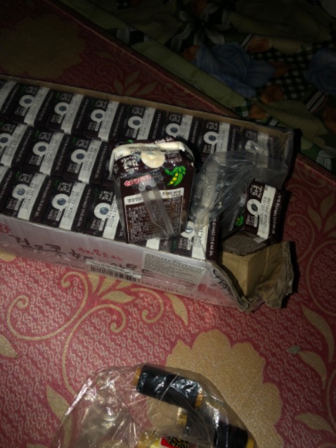 Giao hàng thế này thì thua rồi, mua gói Tiki Now mà thế này đây,