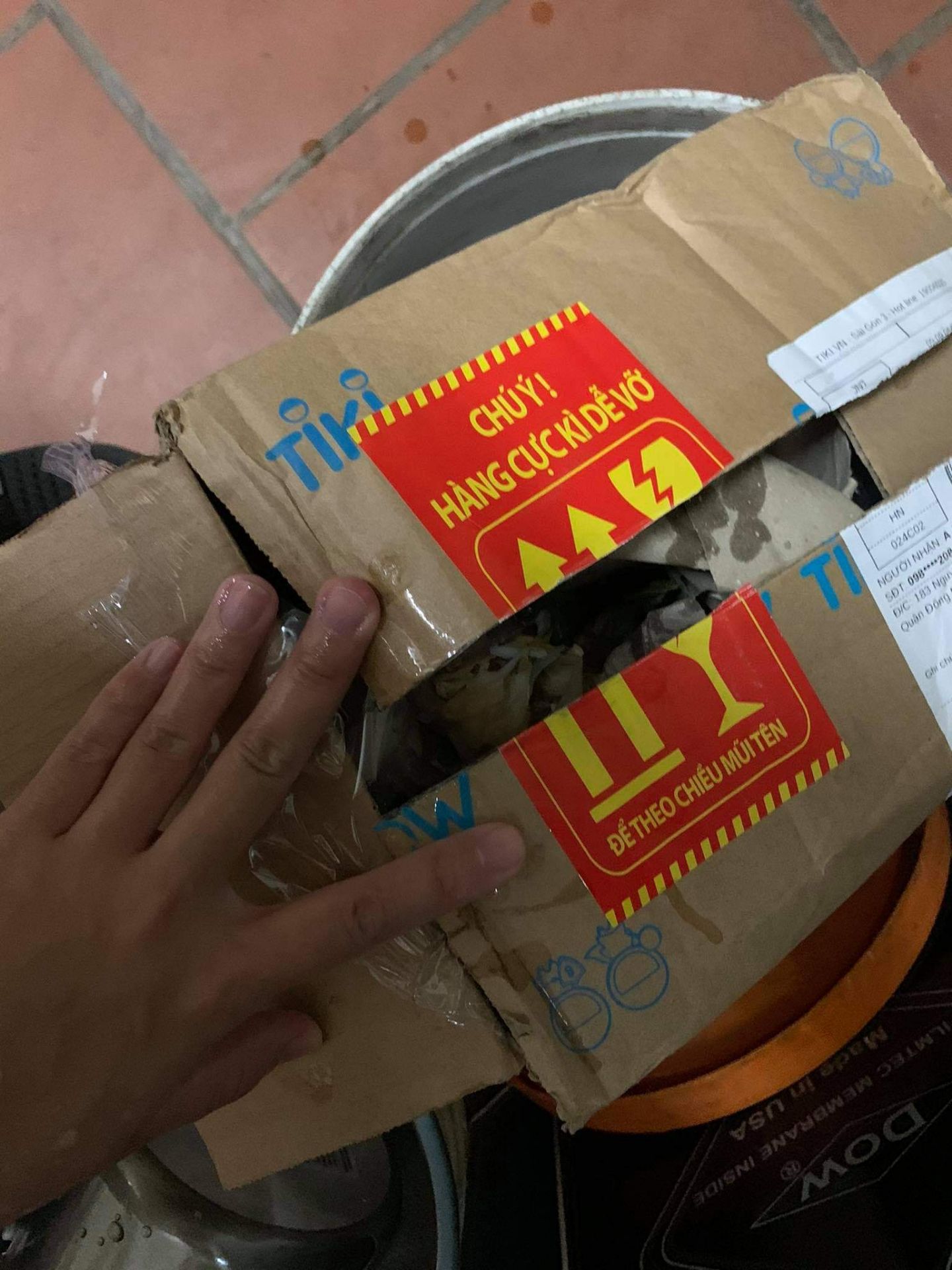 hàng chắc chắn, đẹp. đóng gói cẩn thận, sale rẻ còn 163k. mà ship siêu chậm. đặt hàng từ thứ 6 nhưng thứ 4 mới nhận được hàng, hệ thống thì hẹn thứ 2 sẽ giao đến nơi