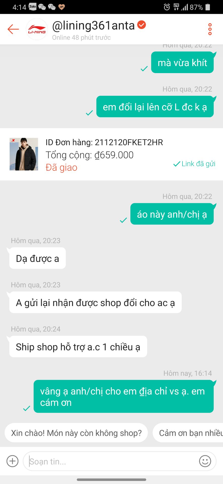 Áo lỗi chỉ thừa, khóa bị kẹt, xin đổi size thì shop online ok shop offline thì k cho đổi vì mình k đã gỡ dây gắn mac, gắn mac phải đem  về cty ms đủ công nghệ. Mình có đem mac theo biết thế tự gắn ở nhà @@
Áo mỏng 1 lớp, viền áo nhìn rất 🤣🤣  tùy mn đánh giá. Màu đỏ đô khác ảnh rất nhiều, k hợp ng trẻ.
Định đánh giá 1 sao nhưng khi về đc cho thêm cái túi "Thoải mái đổi trả" nên 2 sao.
mn tham khảo shop Lining361anta trên shopee áo dày dặn ấm, đổi trả dễ dàng