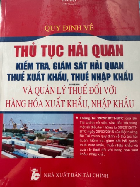 Có bìa nhựa cứng bảo vệ trang đầu sách, sách mới, chỉnh chu