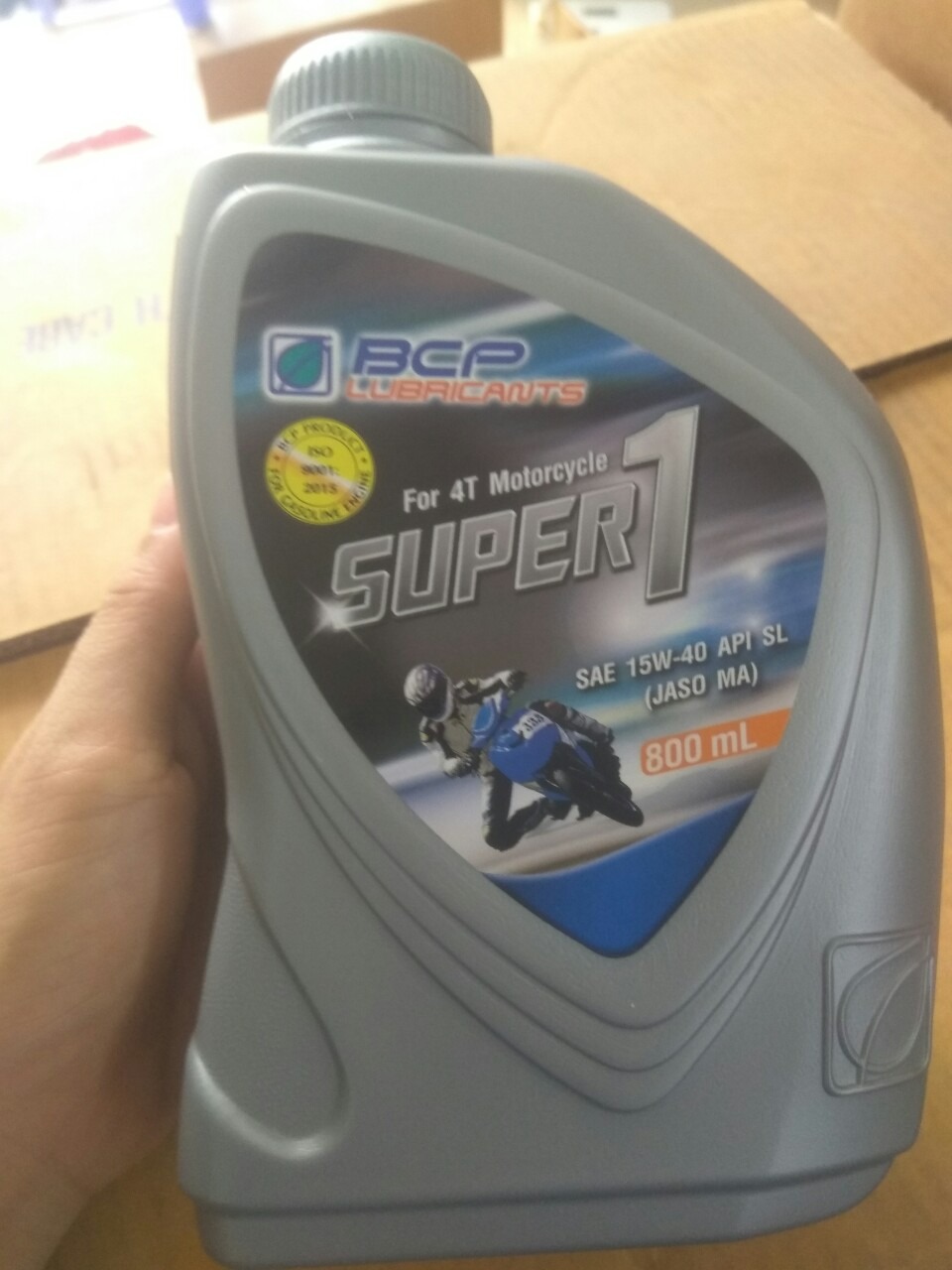 nhớt chạy êm mát máy, lâu mà không bị nóng máy nên ưng