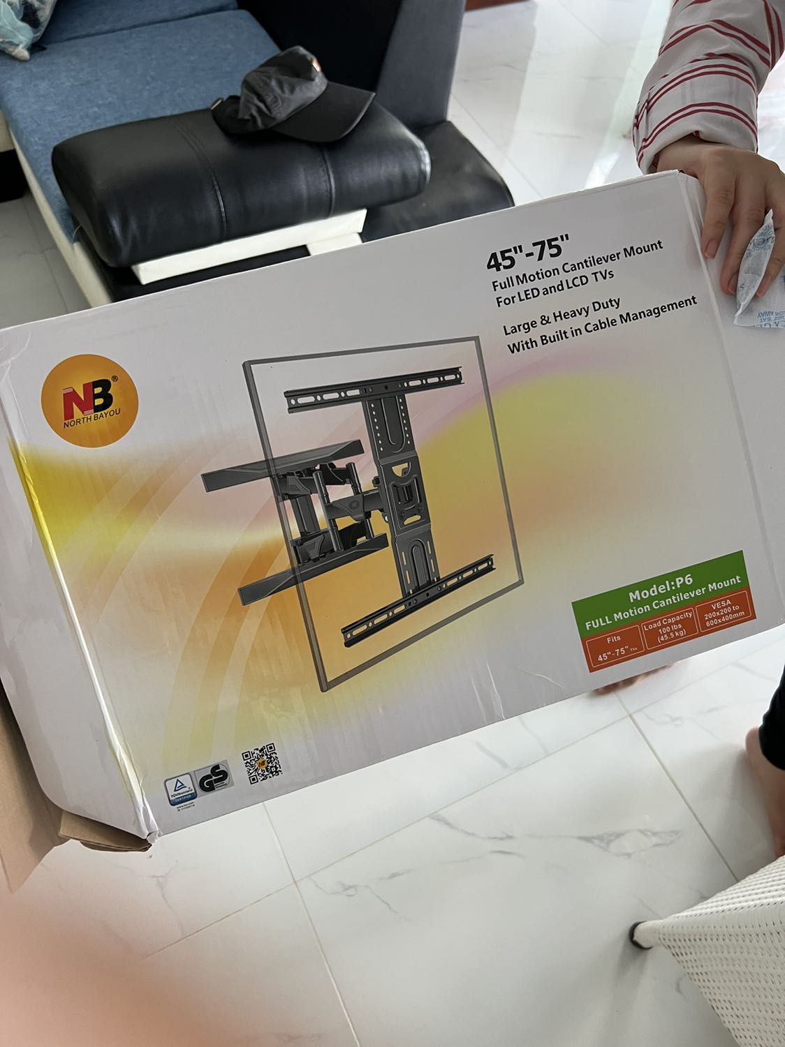 Chắc chắn, sắt giá treo dày dặn rất OK