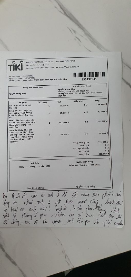 chủ shop quá dễ thương :D