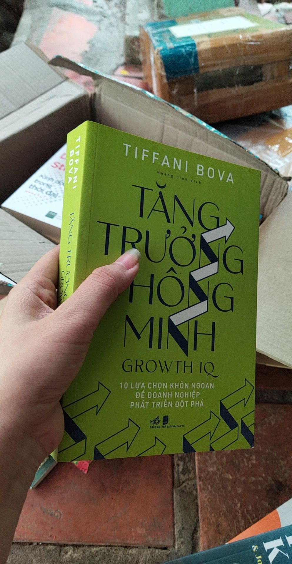sách cung cấp kiến thức hữu ích, tiki giao hàng siêu nhanh tỉnh ngoài, mới đặt hôm trước hôm sau có.