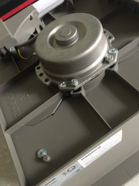 Cho 5 sao vì gửi đúng mẫu đặt, gửi từ Hà Nội vào đường xa quăng ném quá nứt cái lồng luôn, làm phải tháo ra đổ keo vào dán.