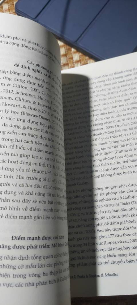 Sách mới, giao hàng nhanh. Sẽ tiếp tục ủng hộ cho shop. Nội dung chưa đọc nên chưa biết