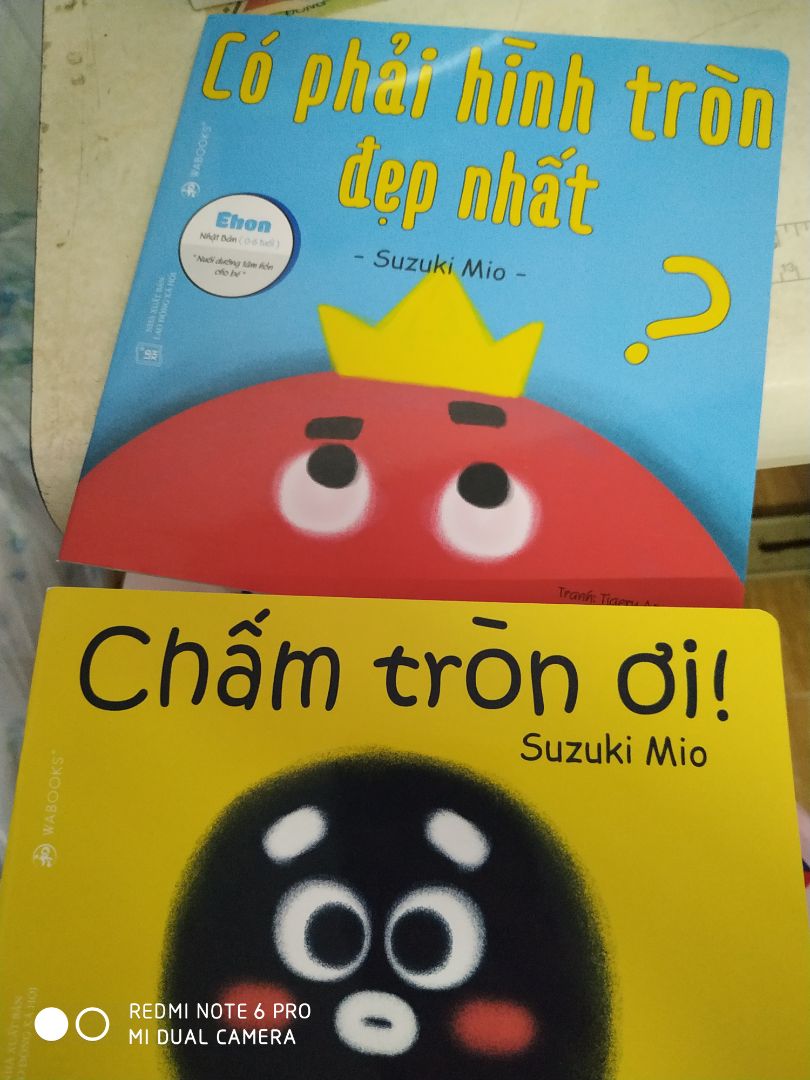 vì dịch bệnh nên đặt hàng giờ mới nhận được lun đây... 10 cuốn lun cho bé thoả thích xem nek... sách đẹp, hình ảnh bắt mắt nha... cảm ơn shop...