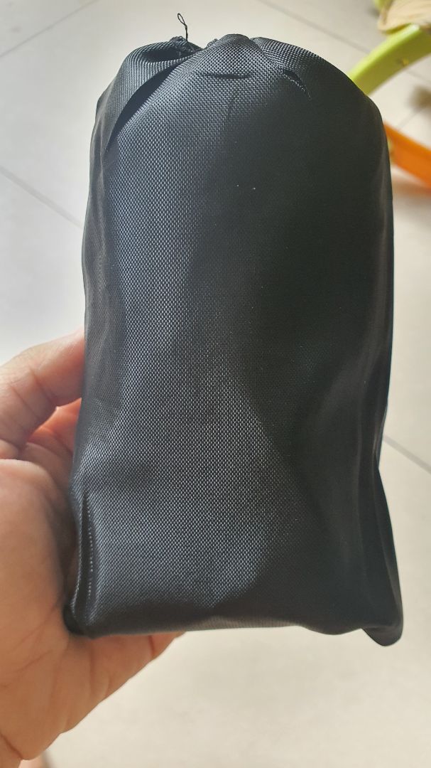 Bộ 5 dây đàn hồi có 5 cấp độ từ nhẹ đến nặng. Dây có màu sắc đẹp, mềm. Shop còn kèm theo 1 túi đựng và thư cảm ơn rất dễ thương. Lần sau sẽ mua ủng hộ shop nữa ❤