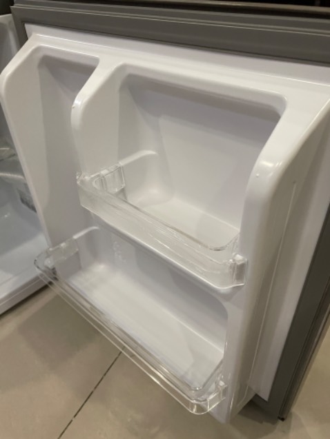 Giao hàng nhanh, đóng gói kỹ. Máy khá nhẹ và hoàn thiện tốt. Chưa sử dụng lâu nên chưa biết có bền không.