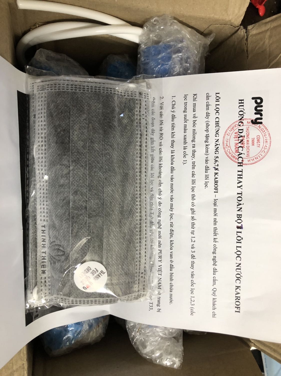 Thời gian chờ hơi lâu, nhưng xác định mua hàng online thì phải chờ, shop đóng gói kỹ, có hướng dẫn thay lõi lọc, nhưng cũng phải tự mày mò, trong mùa dịch nên shop còn tặng gói 10 chiếc khẩu trang y tế, hài lòng.