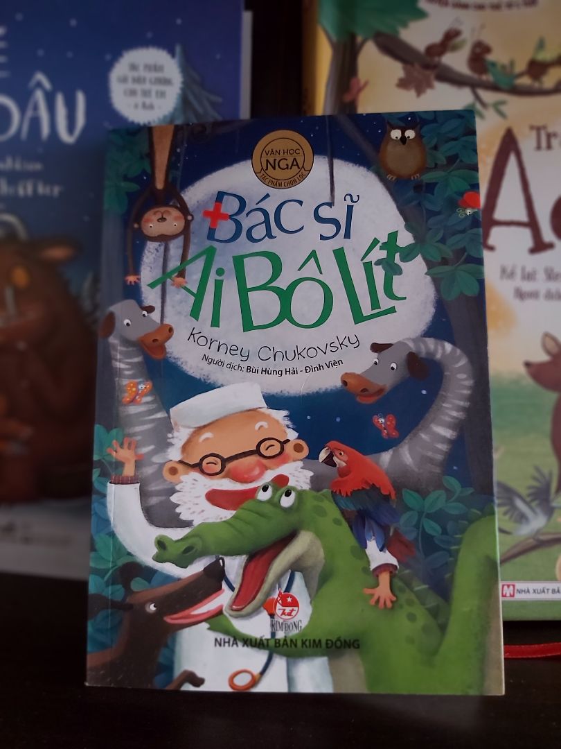Cuốn sách gắn liền với tuổi thơ nhiều thế hệ. Những câu chuyện ngắn đơn giản dễ hiểu phù hợp với các bạn nhỏ. 
Dịch vụ Tiki nhanh và tiện ích. Thanks!