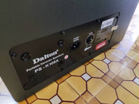 Hát rất ổn áp nha ae. Nhỏ gọn, xịn xò