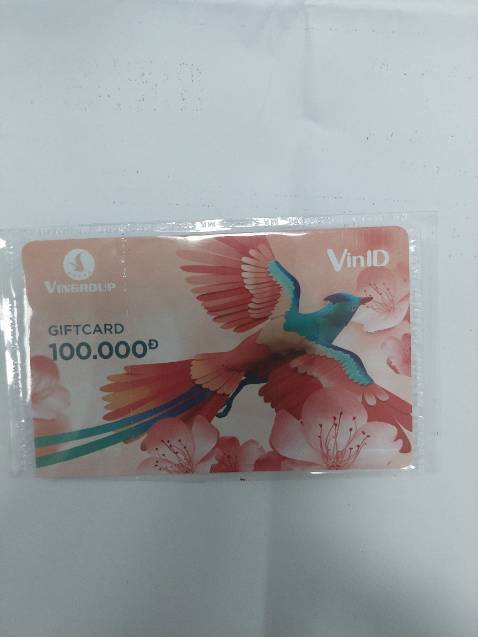 Hàng chính hãng giá tốt còn được shop tặng phiếu quà tặng.