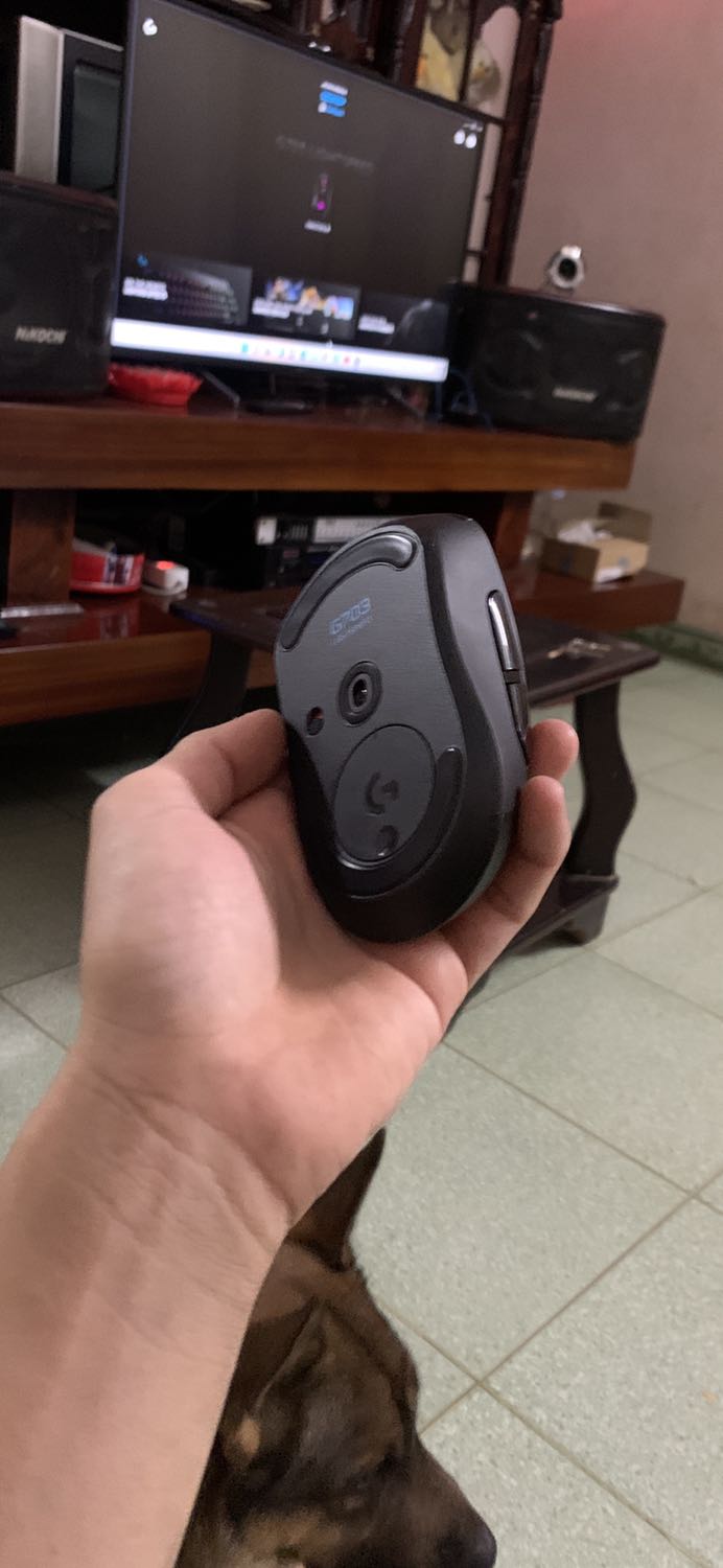 Chuột sài khá nhạy. Đẹp và rất chi là vừa tay chắc chắn êm ái đúng với giá tiền Chuột sài khá nhạy. Đẹp và rất chi là vừa tay chắc chắn êm ái đúng với giá tiền