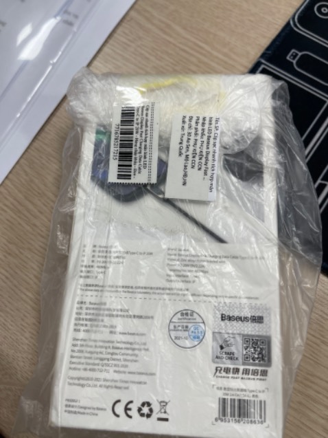 Sạc tương đối ổn dây bện cứng cáp tối đa 20W phù hợp các dòng iPhone 11-12-13 
Tuy nhiên dùng củ sạc chính hãng thì đèn led hiển thị watt nhảy khá nhiều
Ship nhanh hi vọng bền