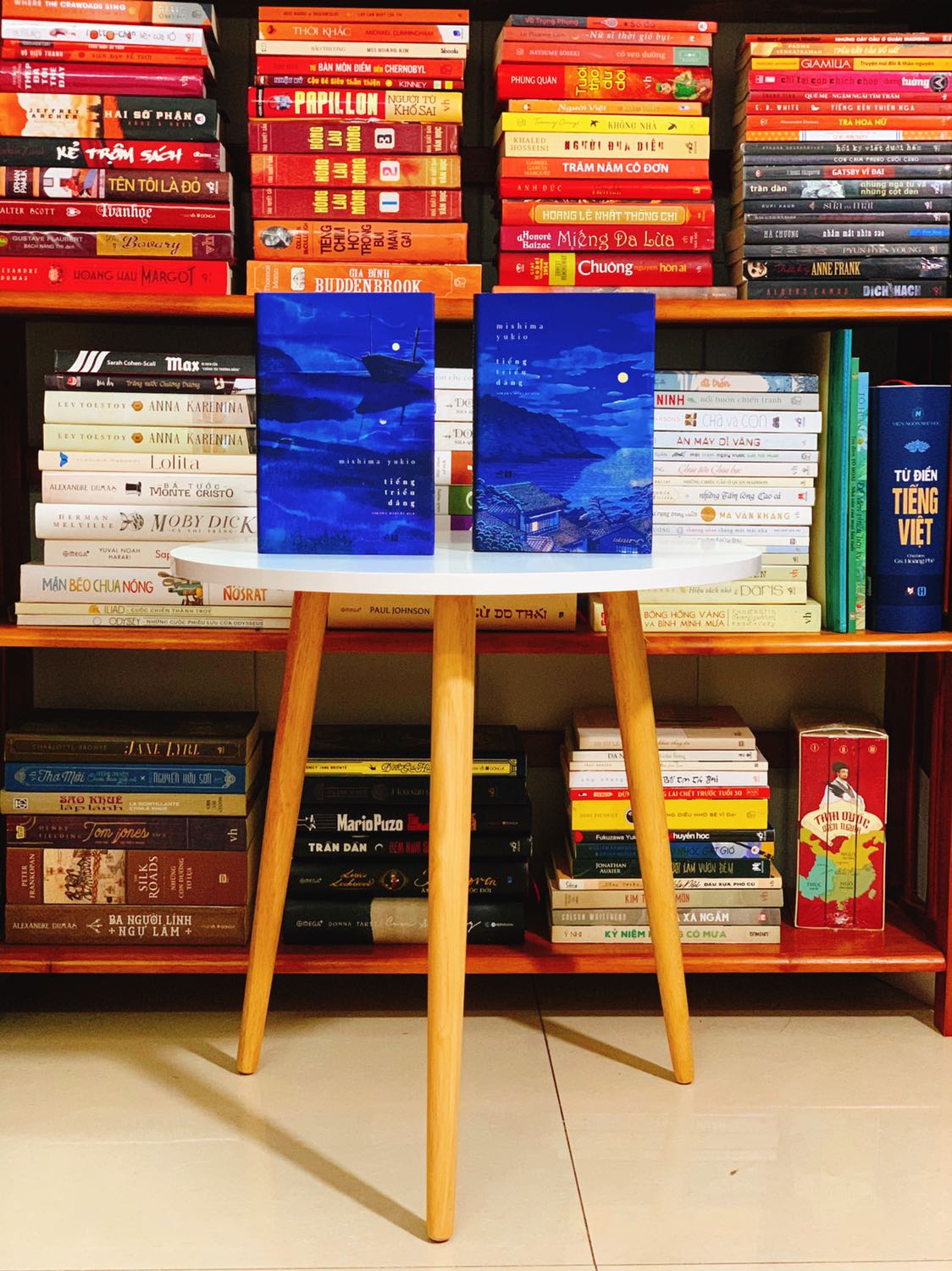 Hàng đẹp, chất lượng, rất cứng cáp luôn. Chất liệu thì nhẹ, dễ di chuyển. Shop giao đầy đủ linh kiện, lắp ráp dễ dàng. Khâu đóng gói cũng ok, hàng đến nơi mà không bị trầy xước gì. Ship cũng khá nhanh luôn. Khi mình mua còn có mã giảm giá nữa. Nói chung là hài lòng nè. Hàng đẹp, chất lượng, rất cứng cáp luôn. Chất liệu thì nhẹ, dễ di chuyển. Shop giao đầy đủ linh kiện, lắp ráp dễ dàng. Khâu đóng gói cũng ok, hàng đến nơi mà không bị trầy xước gì. Ship cũng khá nhanh luôn. Khi mình mua còn có mã giảm giá nữa. Nói chung là hài lòng nè.