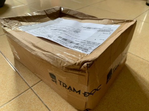 bản đẹp, nhà sách đóng gói khá ấn tượng