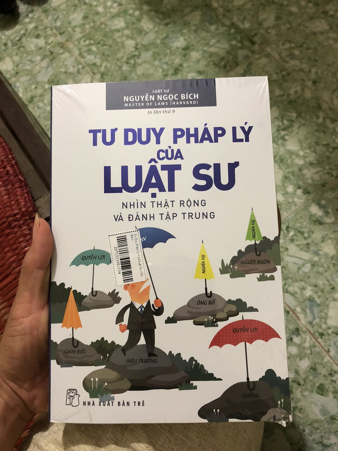 Học luật nên đọc sách gì? Top 13+ quyển sách hay mà dân luật nên đọc 3 Học luật nên đọc sách gì 3