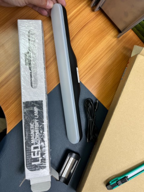 Hàng giao Now rất nhanh. 
Quảng cáo có 4 mức mà thực tế chỉ có 3 mức thôi.
Nam châm hít rất mạnh.
Ổn trong tầm giá, chờ thời gian dùng xem sao.