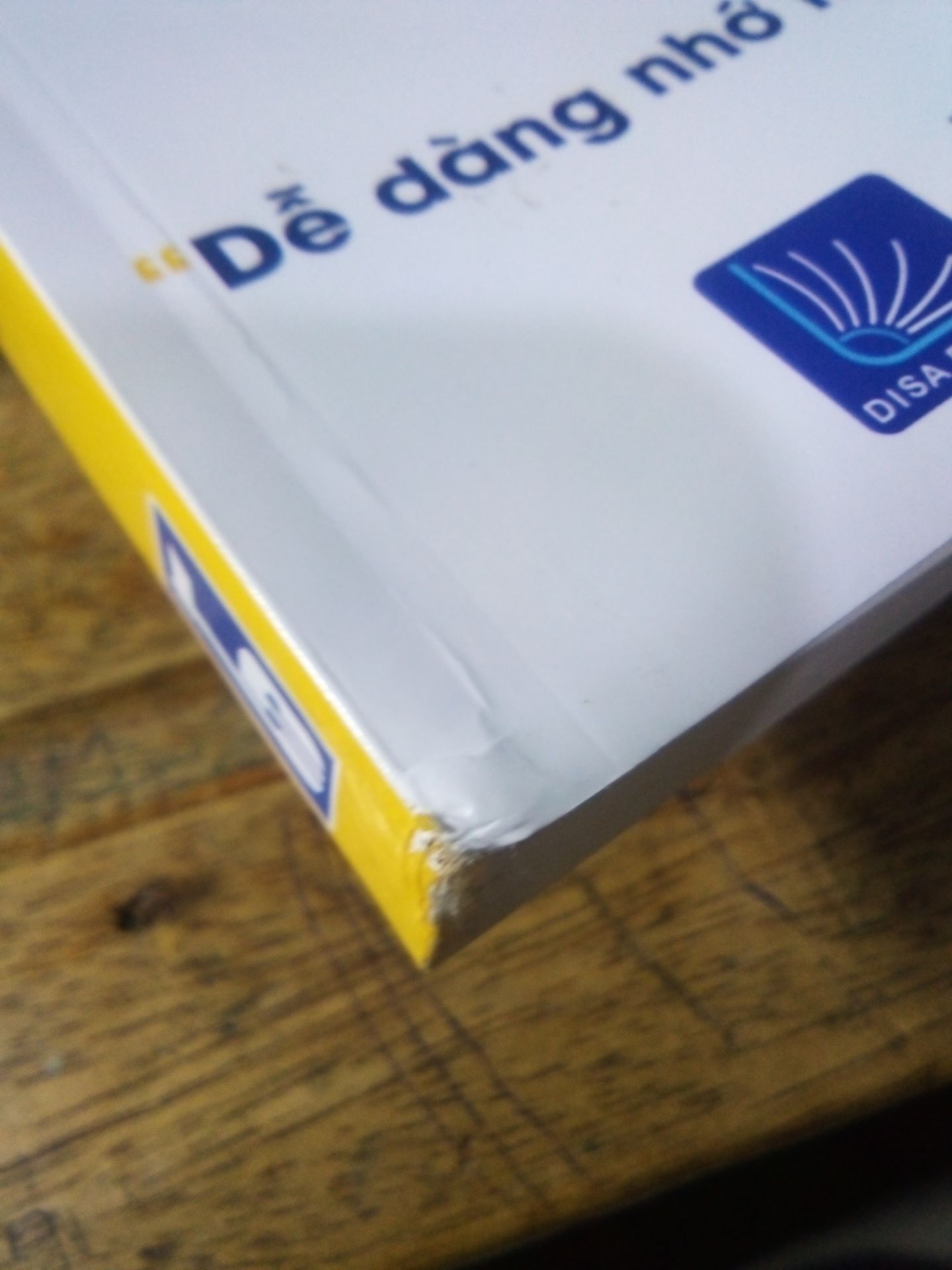 trừ 1 sao vì đầu hơi xước còn lại thì quá ok r, cực kì tuyệt vời còn mua đc giá sale rẻ nữa chữ