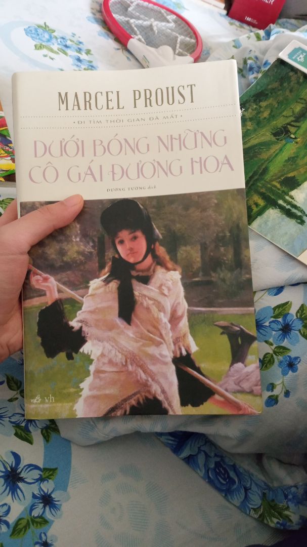 Thấy các bạn bảo sách bị bẩn nên cũng hơi e ngại. Nhưng quyển này mình mua rất sạch đẹp. Vận chuyển xa nên góc hơi nhăn tí nhưng không đáng kể. Sách thì Tiki giao khá nhanh