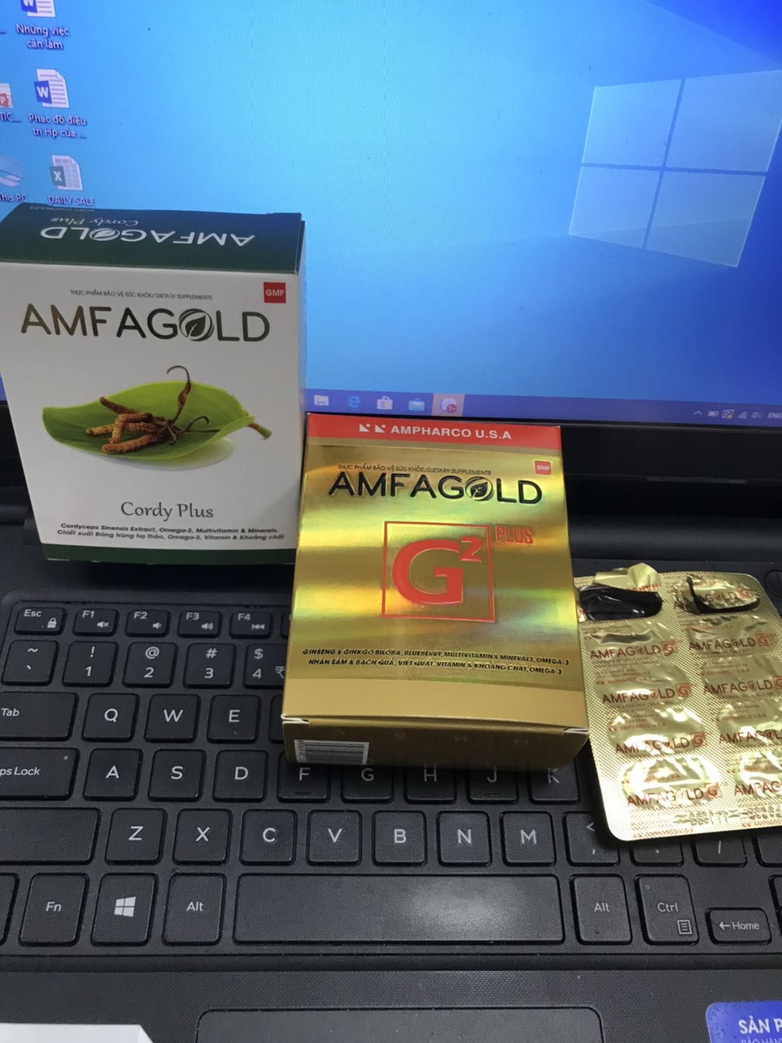 Đã mua AMFAGOLD G2, uống zô thấy hết căng thẳng hẳn, viên thuốc có nhiều thành phần bổ sung lắm nha! Ginkgo biloba 80mg, chiết xuất blueberry (việt quất 100mg), omega 3, nhiều vitamin và khoáng chất khác nữa (có cả kẽm, vitE)!
Ngoài ra còn mua thêm AMFAGOLD Cordy Plus nữa! Ngày chỉ cần dùng 1-2 viên