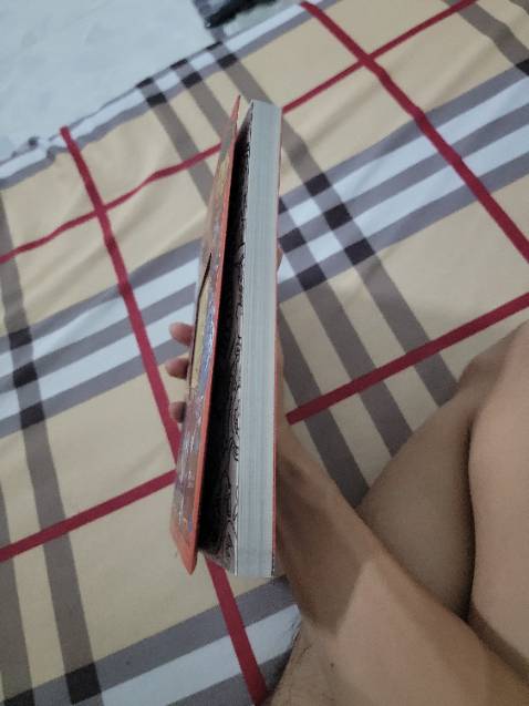 Thật sự sách quá hay giao hàng nhanh nha Giao hỏa tốc mà rẻ quá chừng sách quá đẹp không hư hỏng chỗ nào