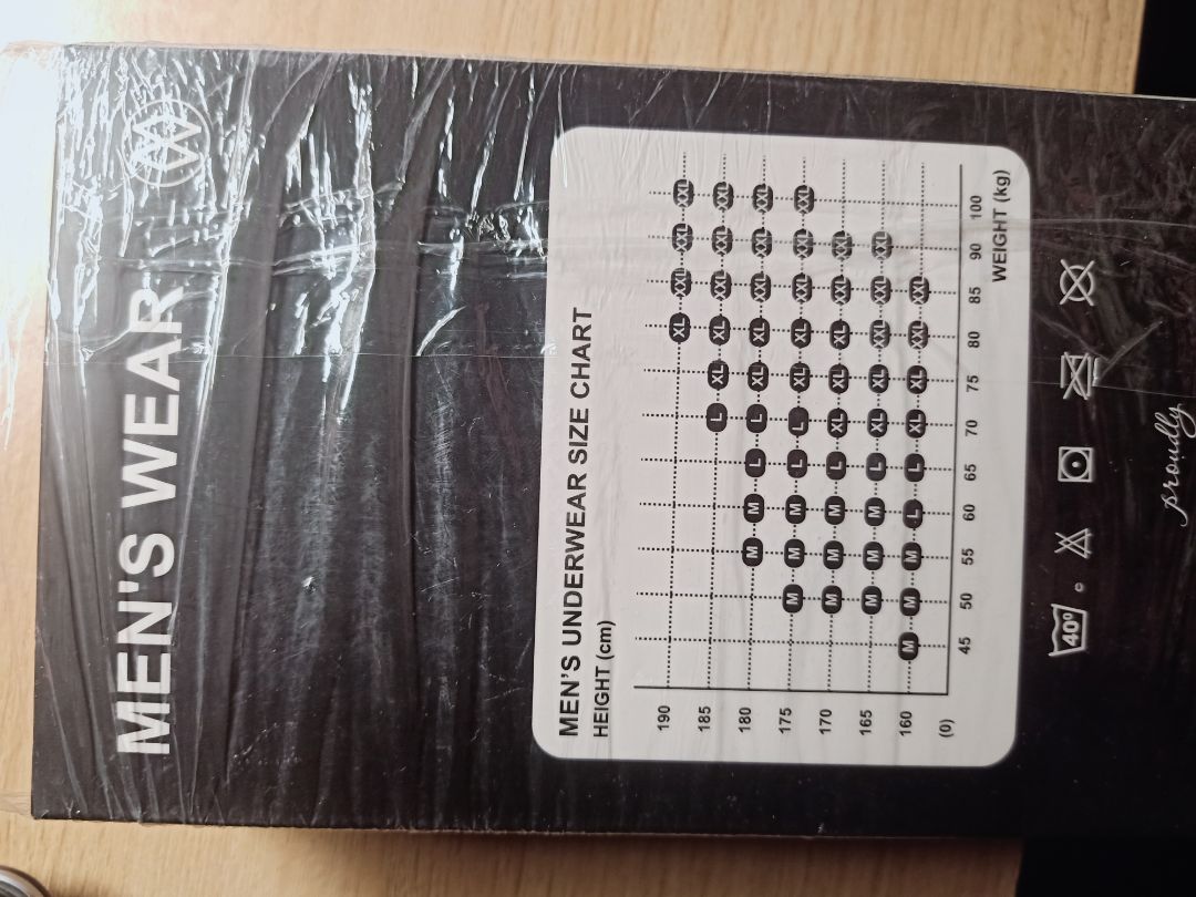 Mới nhận đc hàng thấy sản phẩm được đóng gói rất cẩn thận, khi mặc thử cảm thấy dễ chịu, thoáng mát, nói chung là rất tốt nên quyết định cho shop 5 sao :))