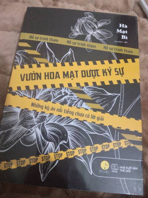 tiki gói hơi ẩu, có mỗi hộp cạc tông, kh có bubble wrap hay gì đó để bọc sách, may sách vẫn kh sao, nội dung nghe nói hay chứ chứ đọc chưa biết, hơi cọc shipper=))