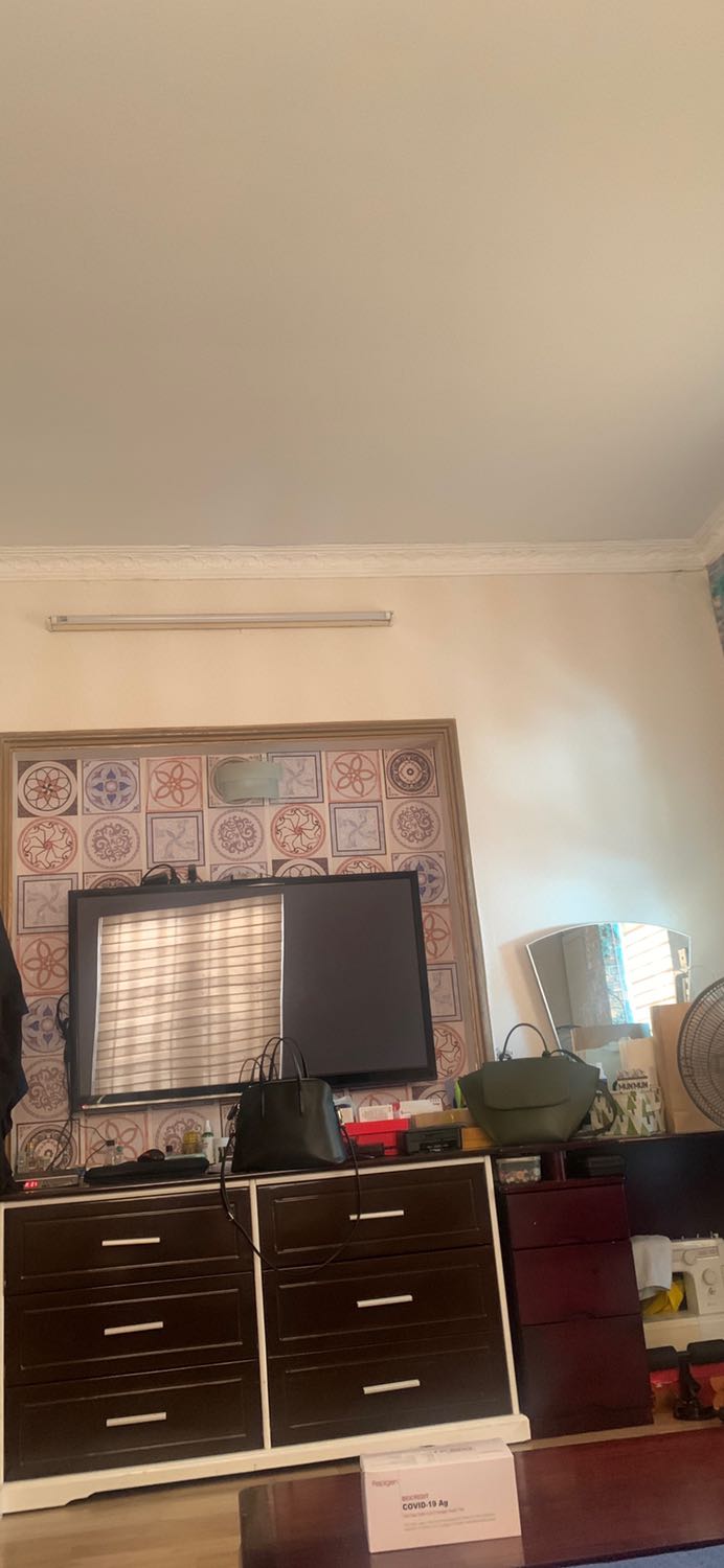 Sp đẹp như hình, nhưng nồi mỏng, k nấu được bếp từ, dễ trày xướt. 4 sao nhé, quên chụp hình sp.