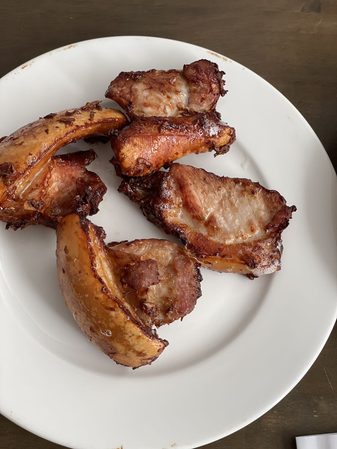 Tôi đã dành thời gian nghiên cứu rất nhiều về nồi chiên ko dầu và thật may mắn khi đã chọn lựa Tefal. Nồi chiên sang xịn, thức ăn ngon, dễ dàng vệ sinh, nói chung là điểm 10 cho chất lượng. Tôi đã giới thiệu cho bạn tôi mua thêm 2 cái nồi này nữa và họ rất thích. Mặc dù dịch nhưng Tiki giao hàng rất nhanh. Xin cám ơn!