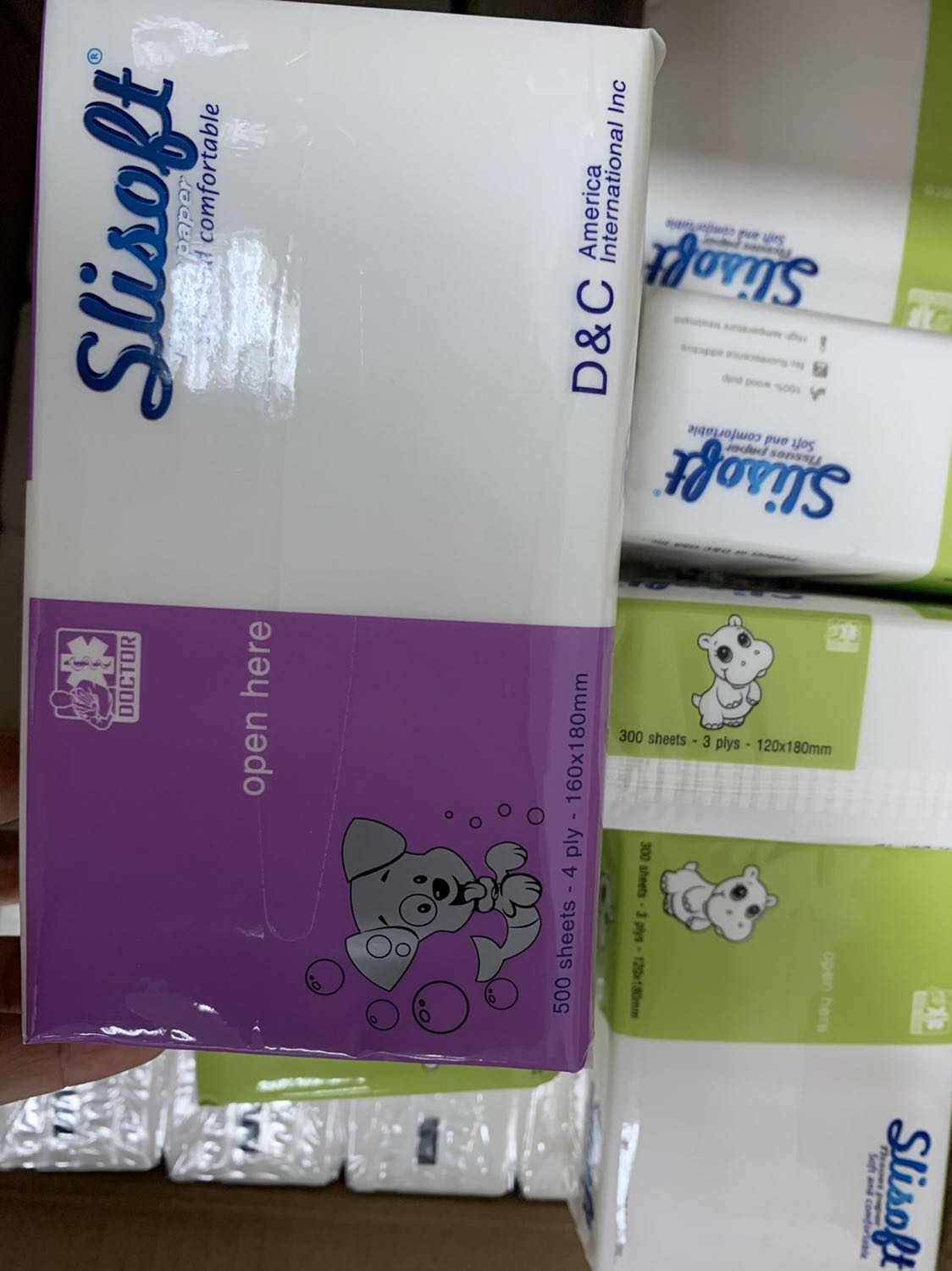 Giấy bao bì xinh cute lắm ý, chất lượng tốt. Giấy sạch đảm bảo an toàn. Dai và không bị bột giấy