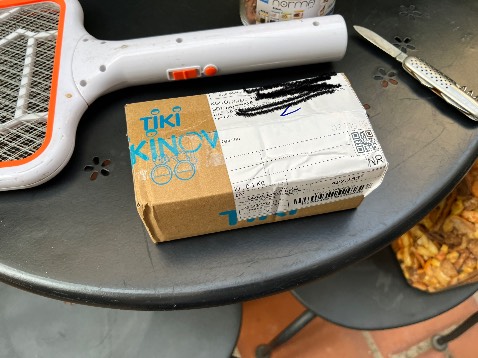 - Shop đóng gói cẩn thận, giao hàng nhanh
- sp nhỏ gọn, sạc type-c, sáng tốt, cảm biến khá nhạy, chỉ có cáp sạc ko có vít cắm.