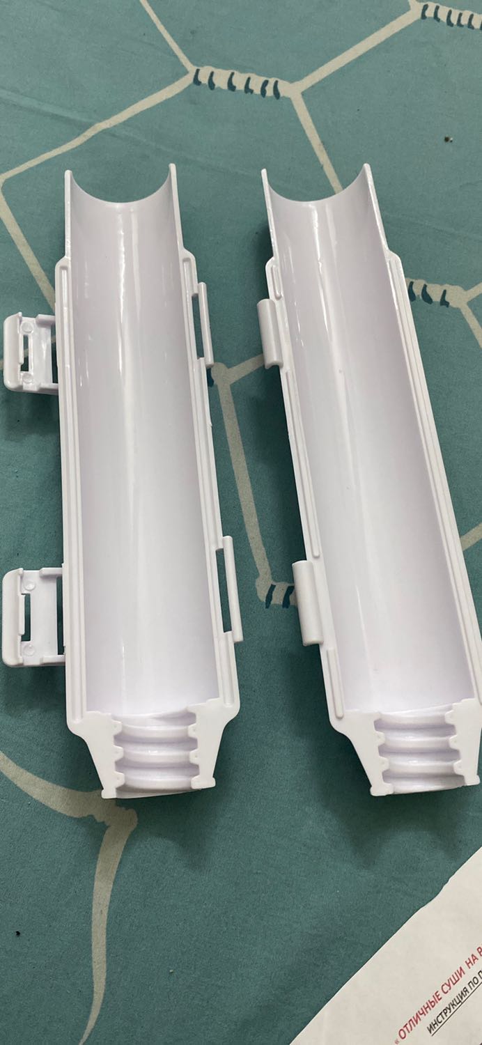 Hàng lỗi hai khuôn ko dính vào nhau và bị rơi ra ngoài