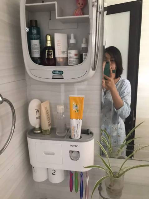 Mua cái kệ sắt rồi mà về cứ ọp ẹp đã vức rác, mua của shop này cái kệ nhựa thì rất chắc chắn và dễ lắp